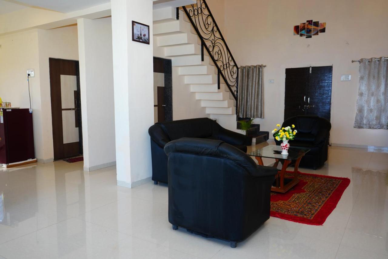 Bulverton Valley Villa ماهاباليشوار المظهر الخارجي الصورة