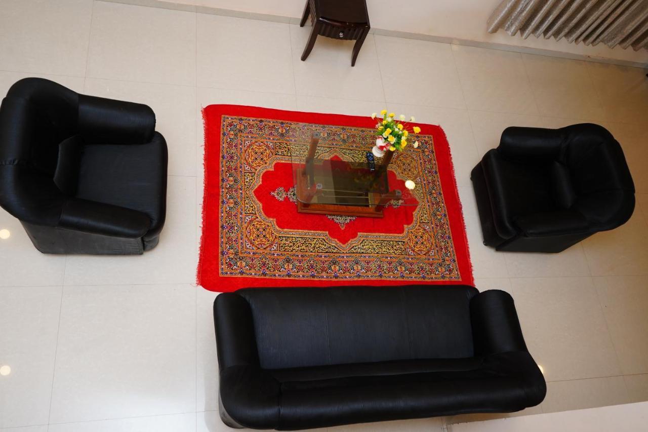 Bulverton Valley Villa ماهاباليشوار المظهر الخارجي الصورة